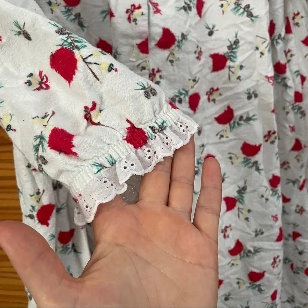 Lanz of Salzburg Winter Cardinal Bird Cotton Nightgown - Picture 6 of 9